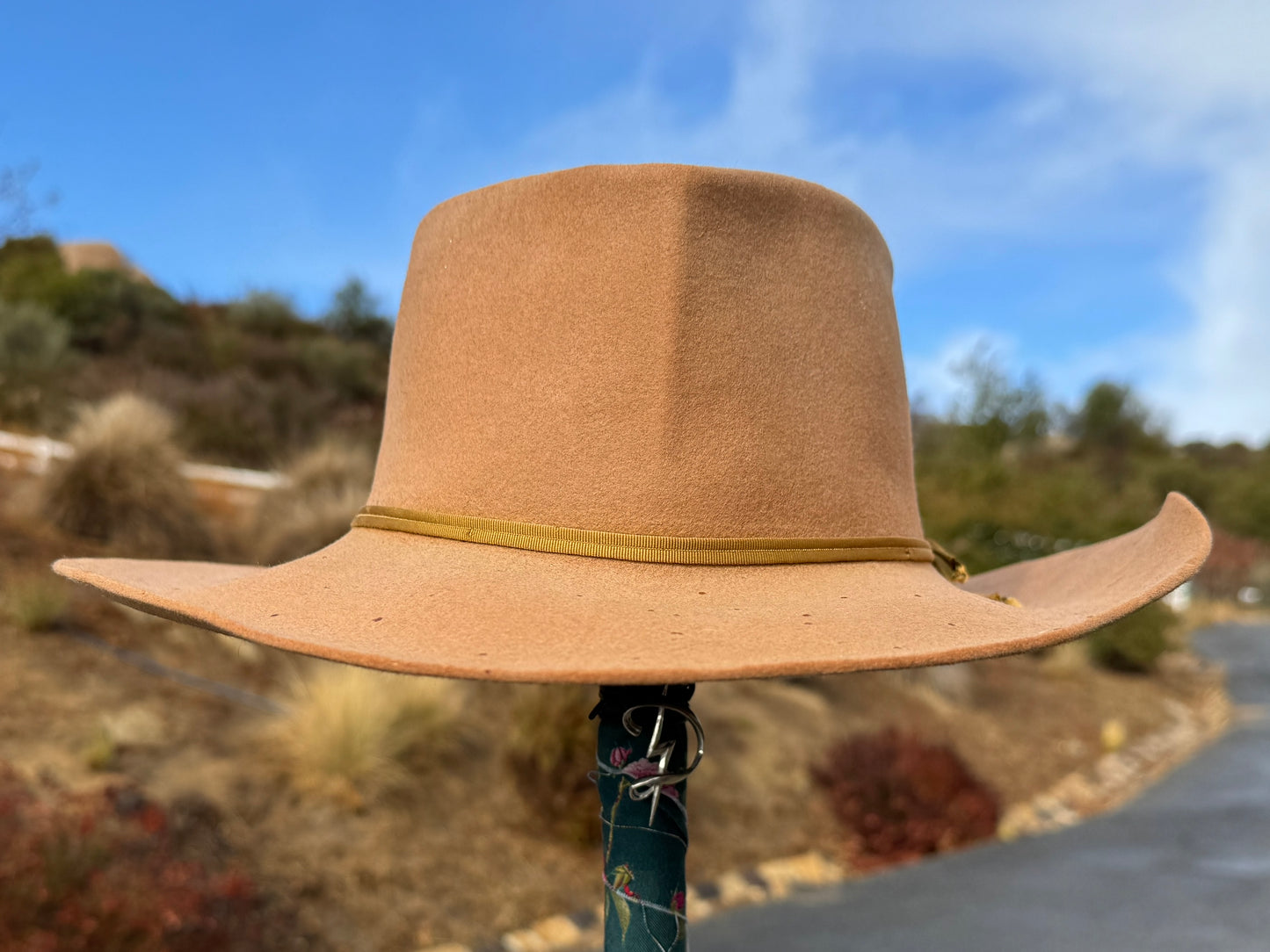 D69 7 1/8 C (22 5/8")